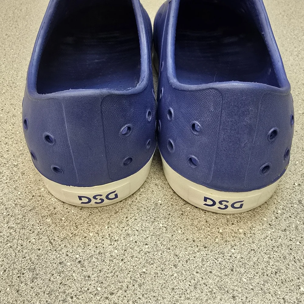 DSG Kids Blue Water Shoes Size 2